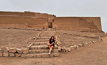 Lima – Templo Pre Inca de Pachacamac – Barranco Barrio Bohemio – Parque del Amor – Museo Larco (Desayuno y Almuerzo)