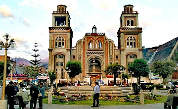Huaraz – Sitio Arqueológico Chavín de Huantar – Huaraz (Desayuno y Almuerzo)
